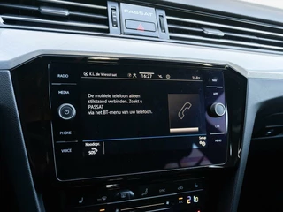 Volkswagen Passat Volkswagen Passat Variant 1.4 TSI PHEV 218pk GTE Business | Navigatie | Camera | Adaptive cruise - afbeelding nr 40
