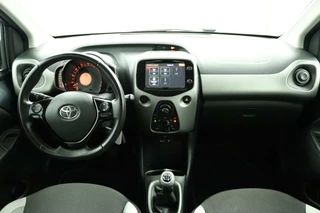 Toyota Aygo Toyota Aygo 1.0 VVT-i x-play Camera Airco Cruise - afbeelding nr 35