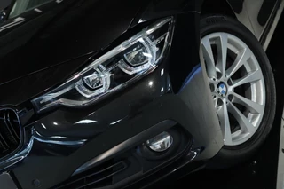 BMW 3 Serie BMW 3-serie Touring 318i Sportline / PANODAK / LED / PDC V+A / NAVI - afbeelding nr 2