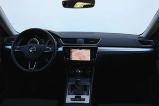 Škoda Superb Škoda Superb Combi 1.4 TSI iV Business Edition - 218 pk **Carplay / Led / Navi - afbeelding nr 9