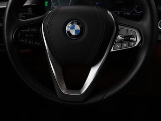 BMW 5 Serie BMW 5-serie 530e Business Edition Plus | LaserLight | Leder |  Stoelverwarming | Carplay | Live Cockpit | Navigatie | Memory | Parkeerhulp | Climate control - afbeelding nr 12