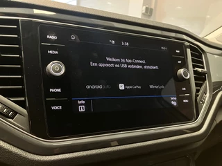 Volkswagen T-Roc Volkswagen T-Roc Sport 1.5TSi | Navigatie | LED | Climate control | ACC | - afbeelding nr 10