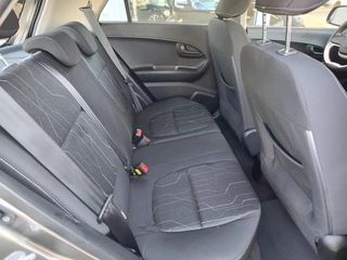 Kia Picanto Airco | Elektrische ramen - afbeelding nr 10