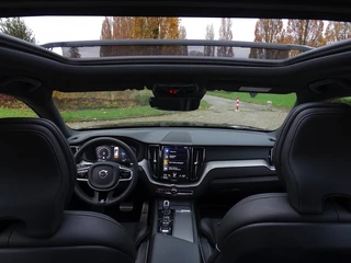 Volvo XC60 Volvo XC60 2.0 T8 408PK TE AWD / Inscription / R-Design / LED - afbeelding nr 12