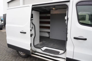Renault Trafic - Airco - Cruise - Navi - € 12.900 - Excl. - afbeelding nr 8