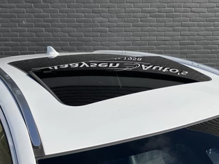 Honda HR-V Honda HR-V 1.5 i-VTEC Executive | navigatie | panoramadak | trekhaak | camera | stoelverwarming | all season banden - afbeelding nr 11
