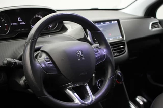 Peugeot 208 Peugeot 208 1.2 PureTech Signature - Carplay, Cruise, Airco - afbeelding nr 10