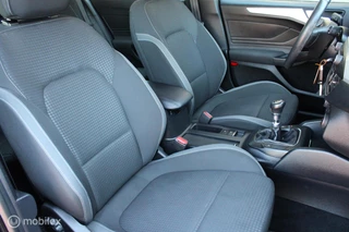 Ford Focus Ford Focus Wagon 1.0 EcoBoost Trend Edition Business, Voor -achter Pdc, Clima, Cruise, Navi, 16 inch Lmv. - afbeelding nr 13