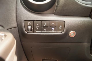 Hyundai Kona Hyundai Kona EV Premium 64kWh -LEER-ECC-S.DAK-TREKHAAK- - afbeelding nr 22