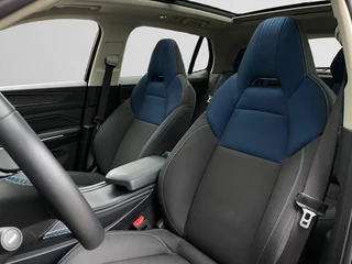 Lynk & Co 01 Lynk & Co RS Shadow Edition 01 1.5 262PK Trekhaak Pano 360°Navi Adapt cruise 262PK Elekr. Achterklep - afbeelding nr 6