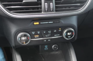 Ford Kuga Ford Kuga 2.5 PHEV Titanium | Adaptieve Cruise Control | 18 Inch Lichtmetalen Velgen | Climate Control | PDC V +A | BLIS | - afbeelding nr 18