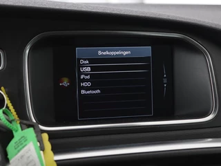 Volvo V40 Volvo V40 2.0 T2 Nordic+ | Stoelverwarming | Trekhaak |  Standkachel | Navigatie | Full LED | Verwarmde voorruit | Bluetooth | Climate control - afbeelding nr 17
