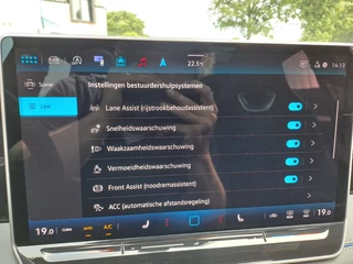 Volkswagen Tiguan Volkswagen Tiguan 1.5 eTSI R-Line Business | Pano | Trekhaak | Stoelverwarming | ACC | HUD | - afbeelding nr 26