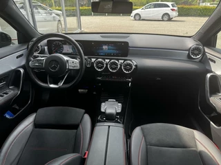 Mercedes-Benz A-Klasse Mercedes A-klasse 180 Business Solution AMG|Sfeerlicht|Night - afbeelding nr 2