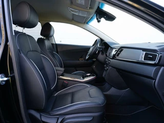 Kia e-Niro Kia e-Niro ExecutiveLine 64 kWh | SOH 100% | Leder | Adaptive cruise | Camera | Carplay - afbeelding nr 21