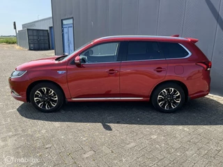 Mitsubishi Outlander Mitsubishi Outlander 2.4 PHEV Intense+ trekhaak allseason banden - afbeelding nr 2