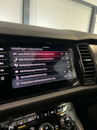 Škoda Kodiaq Skoda Kodiaq 1.5 TSI Sportline Pano Virtual 7 Pers Trekhaak - afbeelding nr 48