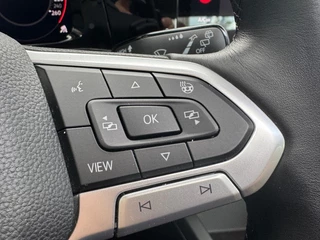 Volkswagen Golf Volkswagen Golf 1.5 TSI 110kW l Panoramadak l Navi l Adap. Cruise l Sportstoelen l Stoelverwarming V&A - afbeelding nr 28