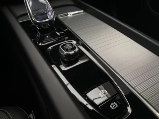 Volvo XC60 Volvo XC60 2.0 T6 Plug-in hybrid AWD Plus Black Edition 350PK Panoramadak, - afbeelding nr 20