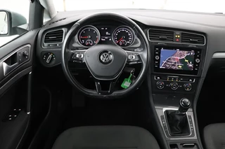 Volkswagen Golf Volkswagen Golf 1.6 TDI Comfortline | Carplay | Navigatie |  Adaptive cruise | Climate control | Parkeerhulp | Regen-/lichtsensor - afbeelding nr 3