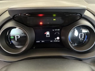Toyota Yaris Toyota Yaris 1.5 Hyb. Dynamic ACHTER CAMERA-NAVI-BLUETOOTH - Allseason - afbeelding nr 20