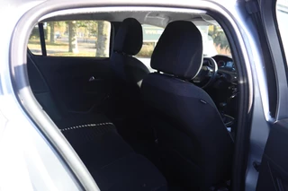 Peugeot 208 Peugeot 208 1.2 101pk! Active 5 DRS Airco|Carplay|Cruise|Led|Pdc|Keyless|Multif. stuur|Elektr. pakket|25DKM! - afbeelding nr 28