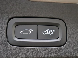 Volvo V60 Volvo V60 Cross Country 2.0 B5 AWD Pro | Stoelmassage | Nappa Leder | H&K Audio | - afbeelding nr 35