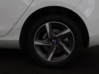 Volvo V40 Volvo V40 2.0 D2 R-Design | Stoelverwarming | Trekhaak |  Xenon | Leder/Alcantara | Navigatie | Parkeerhulp | Climate control - afbeelding nr 26
