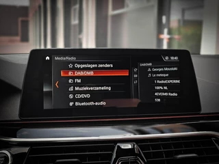 BMW 5 Serie BMW 5-serie Touring 530d xDrive M-Sport | HUD | PANO | H&K | TREKHAAK | LEER | CARPLAY | FULL OPTION - afbeelding nr 50