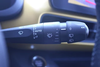 Jeep Avenger Jeep Avenger Summit 54 kWh | ACHTERUITRIJ CAMERA | STOEL VERWARMING | FULL LED KOPLAMPEN | 18