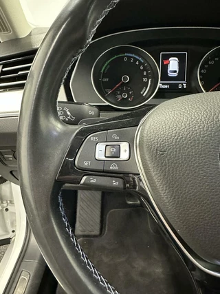 Volkswagen Passat Volkswagen Passat Variant 1.4 TSI GTE Highline|Leer|Pano| - afbeelding nr 22