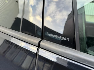 Volkswagen Golf Volkswagen Golf 2.0 TSI R 4Motion|Akrapovic|Panorama|Performance - afbeelding nr 17