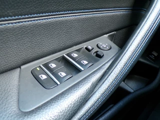 BMW 5 Serie BMW 5 Serie Touring 530i High Executive M-Sport, Full LED / Trekhaak / Camera + Sensoren / Stoelverwarming / 18' Sportvelgen - afbeelding nr 9