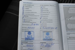 Volkswagen Tiguan Volkswagen Tiguan 1.4 TSI Edition / Trekhaak / Panoramadak / Apple CarPlay / 18'' / Navigatie / Xenon / Stoelverwarming / Cruise Control - afbeelding nr 30