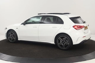 Mercedes-Benz A-Klasse Mercedes-Benz A-klasse 250e AMG | Panoramadak | Stoelverwarming |  Carplay | Navigatie | Full LED | Half leder | Sportstoelen | Park Assist - afbeelding nr 2