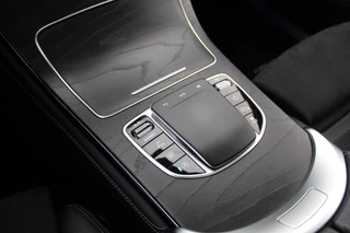 Mercedes-Benz GLC Mercedes GLC-klasse 200 AMG/Panodak/Sfeerverl/Digitaal display - afbeelding nr 25