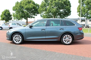 Škoda Octavia Skoda Octavia Combi 1.0 TSI Business Edition Plus, Stuur + stoel verwarming, Memory seats, Digitaal dashboard, Elektrische kofferbak, Head up display, Dodehoek detectie, Clima, App connect, Cruise, Navi. - afbeelding nr 3