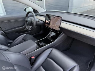 Tesla Model 3 Tesla Model 3 Long Range AWD 75 kW, Netjes,SOH 87 %,trekhaak - afbeelding nr 5