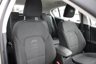 Ford Focus Ford Focus 1.5 EcoBoost Active Business 150pk | Dealeronderhouden! | Automaat | Trekhaak 1500KG | Cruise Control | Navigatie | Airco | Parkeersensoren | - afbeelding nr 13