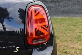 MINI Electric MINI Electric Mini Resolute edition 33 kWh Pano automaat resolute edition 135kw 1e eigenaar n.a.p. Pano / Leder / Harman Kardon / Head Up / Camera / Keyless - afbeelding nr 6