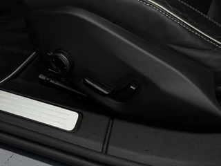 Volvo V60 Volvo V60 2.0 B4 Aut. 197pk MHEV R-Design | Navi | Camera | Trekhaak | Memory | - afbeelding nr 37