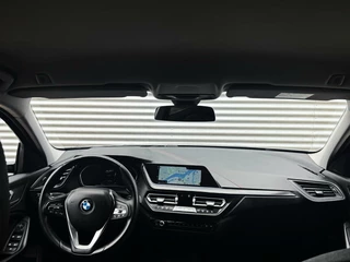 BMW 1 Serie BMW 1-serie 118i Sport Line/Aut/Navi/Xenon/Carplay/Sportstoelen/Stoelverwarming/CRUISE - afbeelding nr 7