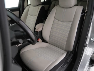 Nissan Leaf Nissan Leaf N-Connecta 40 kWh (INCL-BTW)  Aut. *ADAPTIVE-CRUISE | NAVI-FULLMAP | SURROUND-VIEW | CARPLAY | KEYLESS | BLIND-SPOT |  DIGI-COCKPIT | COMFORT-SEATS | DAB | ECC | PDC | HEATED-SEATS | 17