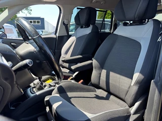 Citroën Grand C4 Picasso Citroën Grand C4 Picasso 1.2 Zwart 2016 7-Persoons Trekhaak - afbeelding nr 13