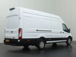 Ford Transit Ford Transit 2.0TDCI 170PK L4H3 Jumbo | Camera | Airco | 3-Persoons | Betimmering - afbeelding nr 2