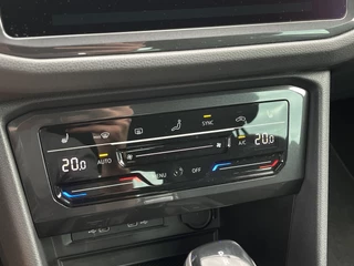 Volkswagen Tiguan Volkswagen Tiguan 1.5 TSI Life Active | Navi | ACC | IQ Light | CarPlay | HUD | DAB+ | 18 inch - afbeelding nr 24