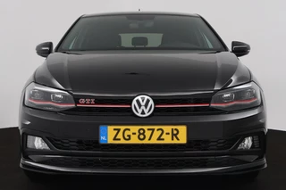 Volkswagen Polo Volkswagen Polo 2.0 TSI GTI (STOELVERWARMING, NAVIGATIE, AUTOMAAT, CRUISE ADAPTIEF, PARKEERSENSOREN, NL-AUTO) - afbeelding nr 16