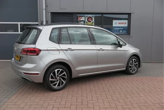 Volkswagen Golf Sportsvan Cruise-control,PDC, LMV,Achteruitrijcamera ,Stoelverwarming, Navigatie . etc. . - afbeelding nr 15