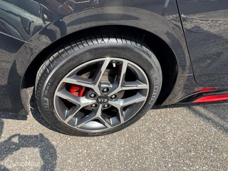 Kia ProCeed Pro Ceed 1.0 Turbo 120pk  GT-Line  Panorama dak, 17 inch velg.  Keyless entry , Voorstoelen & Stuur verwarmd , Navigatie , Achteruit rij Camera  , Apple Carplay / Android Auto , GT Line exterieur  & interieur - afbeelding nr 6