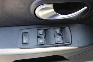 Dacia Lodgy Dacia Lodgy 1.3 TCE 130pk STEPWAY 7-PERS. Airco Navi bluetooth Cruise Camera erg mooi!! - afbeelding nr 25